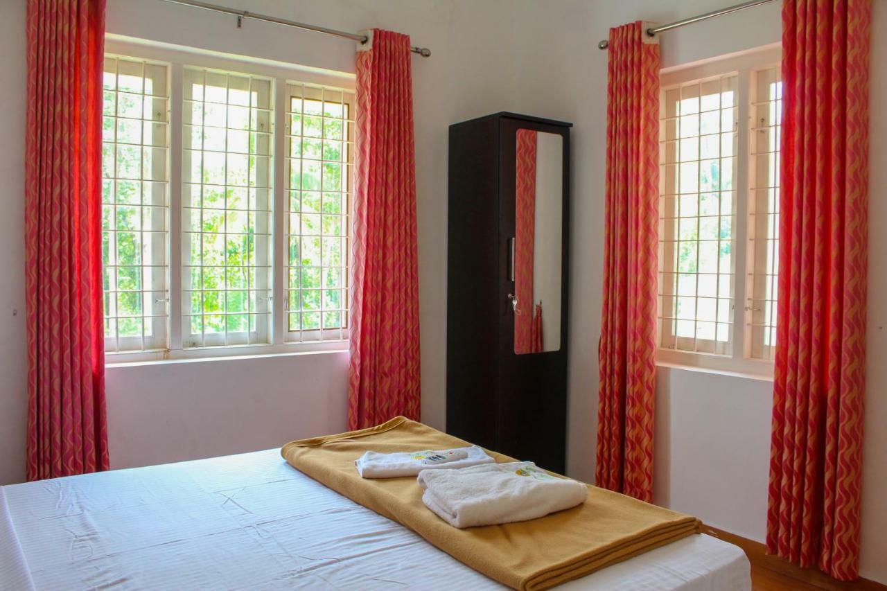 Magic Land Resorts Athirapally Irinjalakuda Экстерьер фото